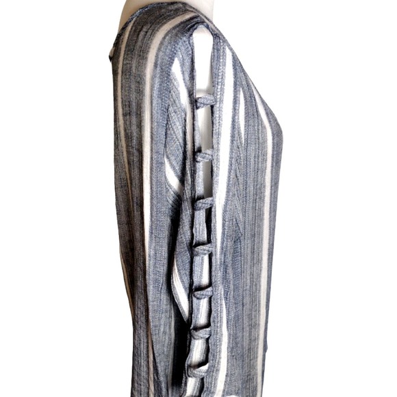 💸$10 Fred David Peekaboo Shoulder Arm Detail Women's 1X Tie Front Blouse - Picture 2 of 6